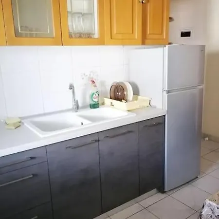 Few Steps Apartment