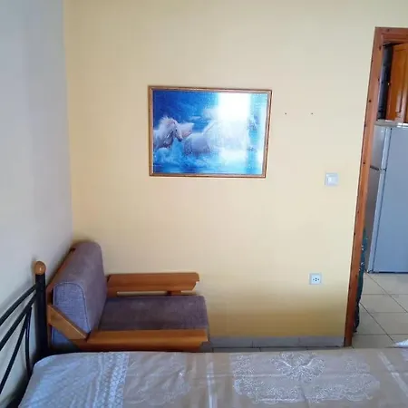 Few Steps Apartment